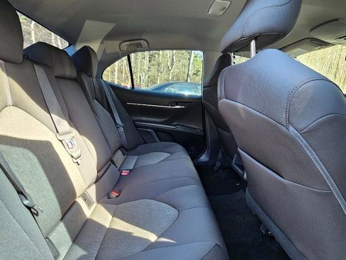 Used 2022 Toyota Camry LE image 23