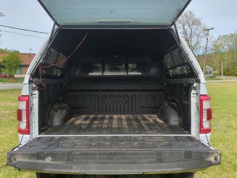 Used 2022 Ford F150 Lariat image 32