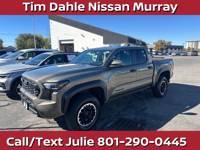 Used 2024 Toyota Tacoma TRD Off-Road AWD/4WD image 1