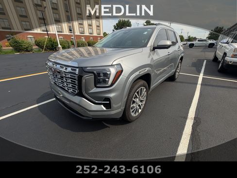 Used 2026 GMC Terrain Denali AWD/4WD image 1