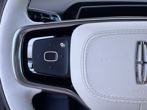 Used 2024 Lincoln Nautilus Black Label w/ Jet Appearance Package (87T) image 21