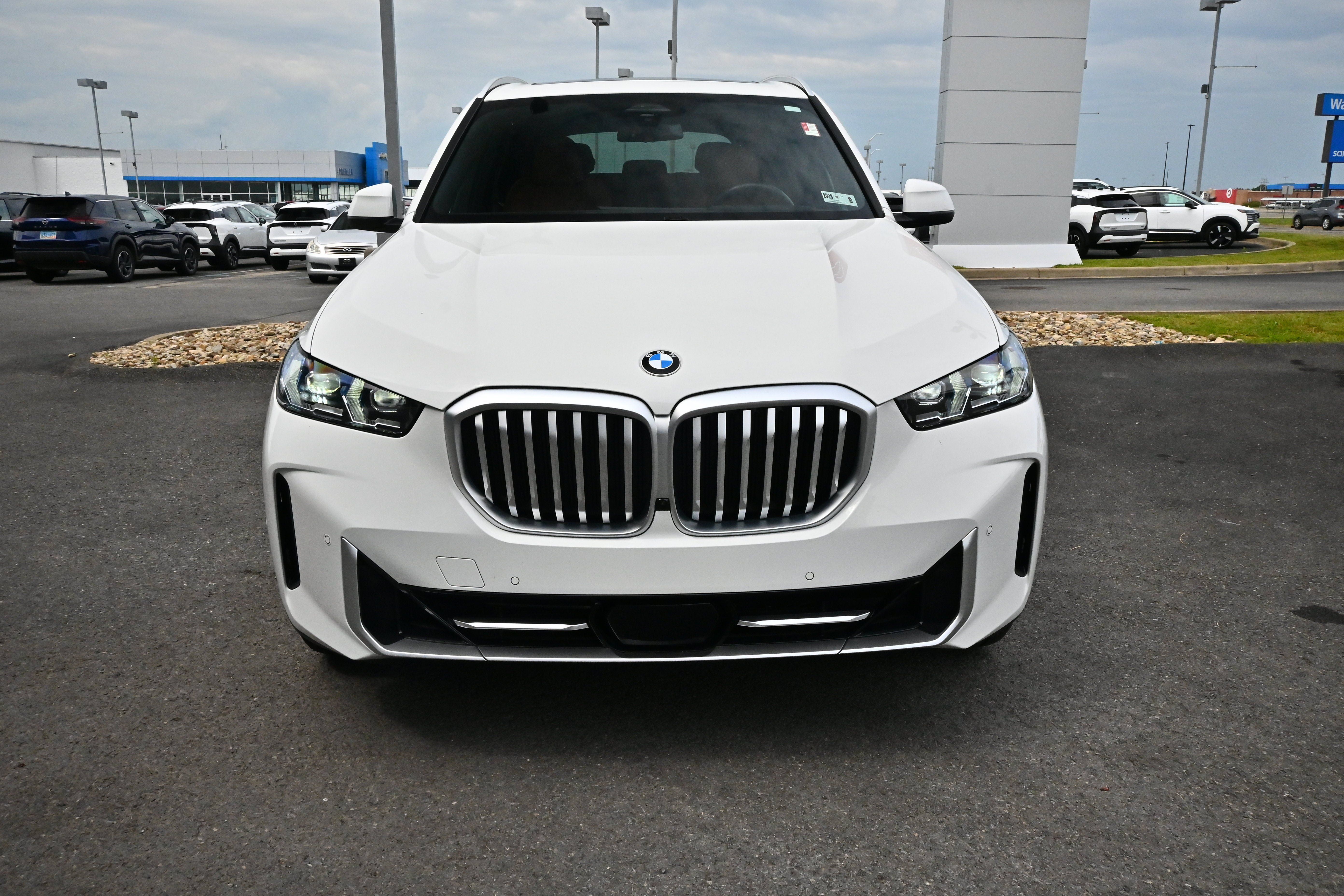 Used 2026 BMW X5 xDrive40i AWD/4WD image 3