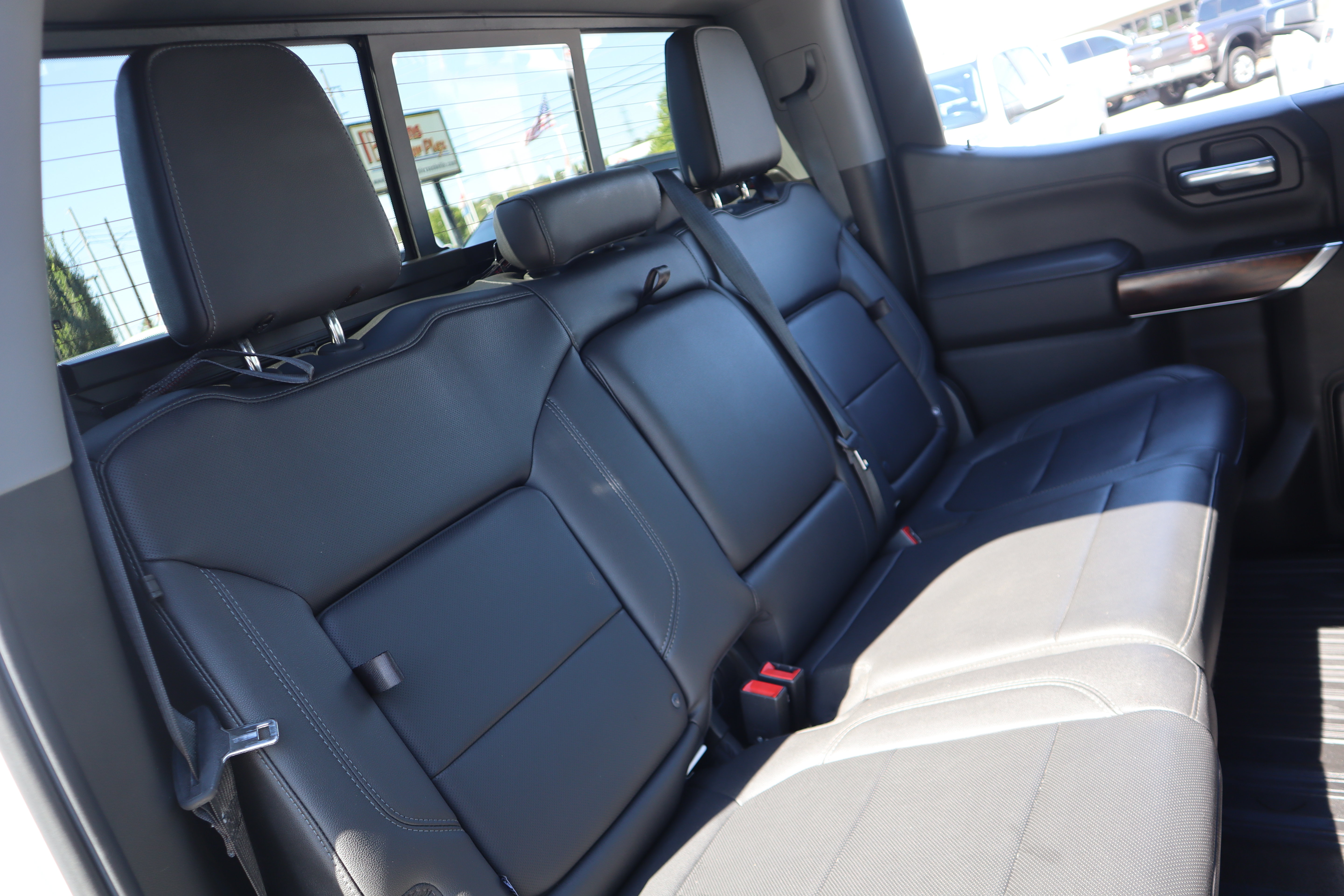 Used 2021 GMC Sierra 1500 SLT w/ SLT Convenience Package AWD/4WD image 37