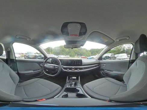 Used 2025 Kia K4 FWD image 40