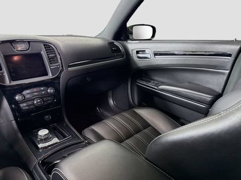 Used 2021 Chrysler 300 S w/ S Model Appearance Package RWD image 21