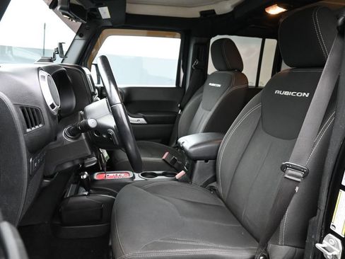 Used 2016 Jeep Wrangler Unlimited Rubicon w/ Connectivity Group AWD/4WD image 10