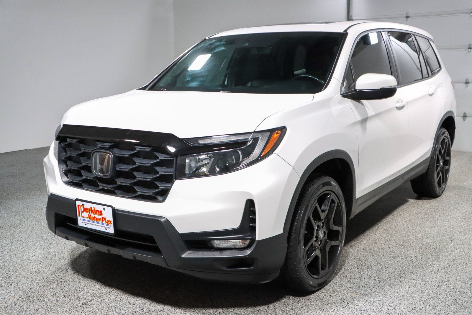 Used 2023 Honda Passport EX-L image 32
