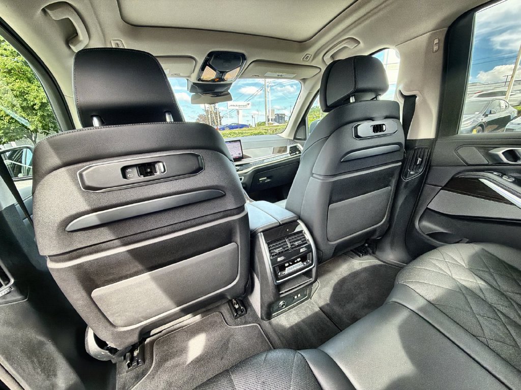 Used 2024 BMW X7 xDrive40i AWD/4WD image 20