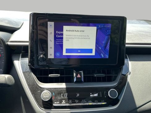 Used 2025 Toyota Corolla LE FWD image 16