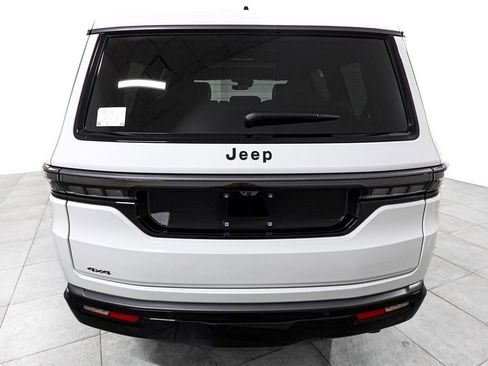 New 2026 Jeep Grand Wagoneer Limited AWD/4WD image 5