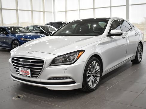 Used 2016 Hyundai Genesis 3.8 w/ Option Group 04 image 9