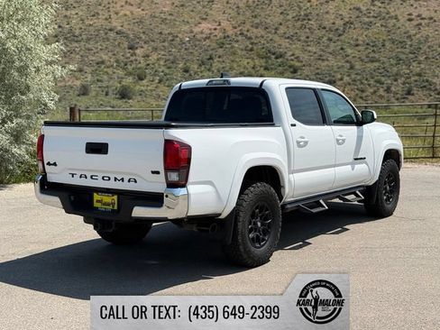 Used 2021 Toyota Tacoma SR5 AWD/4WD image 6