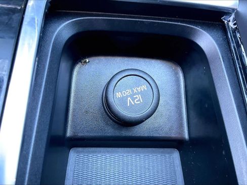 Used 2026 Volvo XC60 B5 Ultra w/ Protection Package Premier image 34