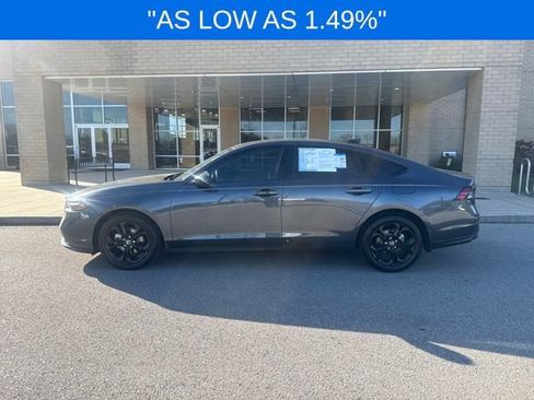 Certified 2025 Honda Accord SE image 1