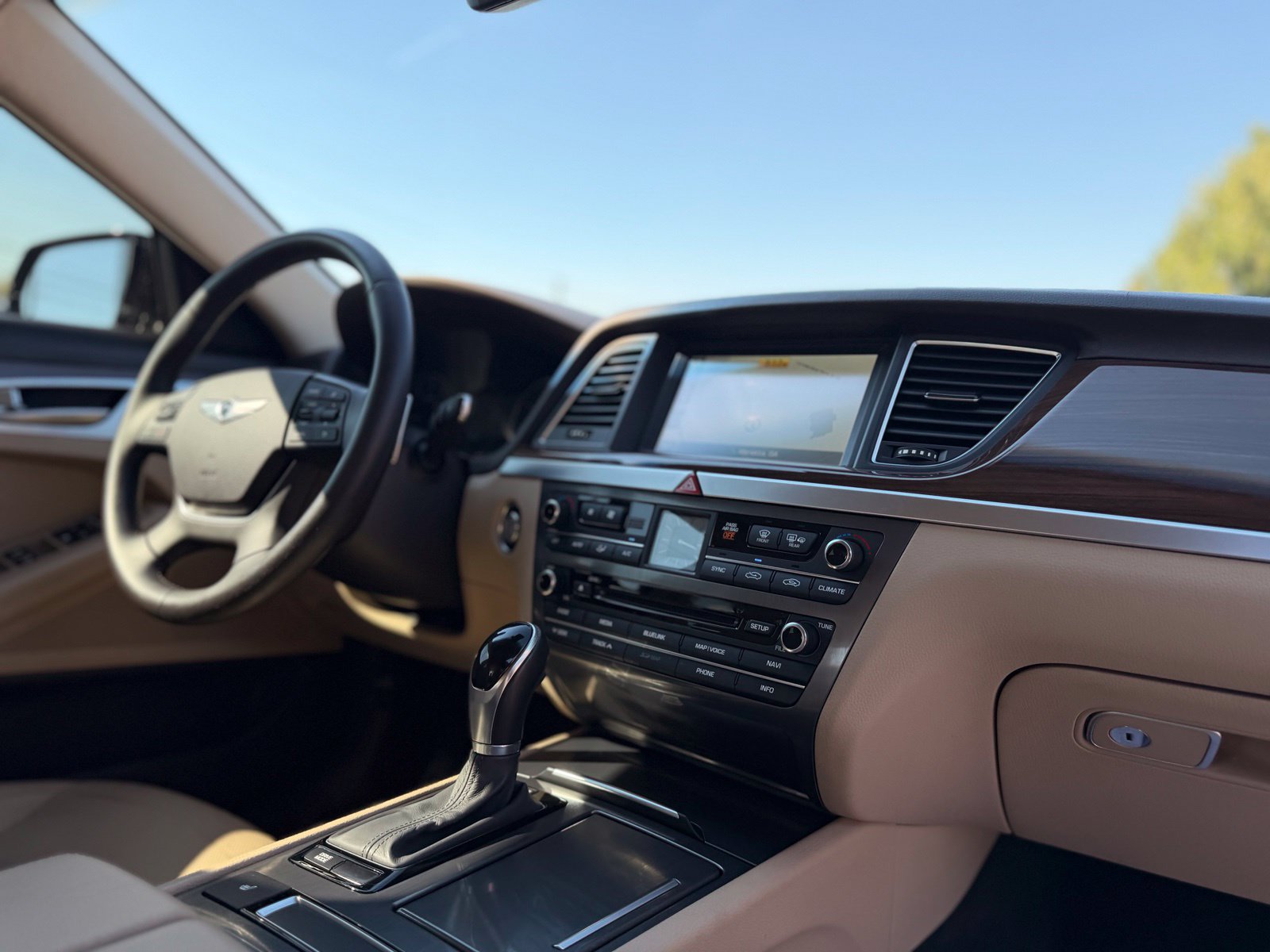 Used 2018 Genesis G80 3.8 RWD image 36