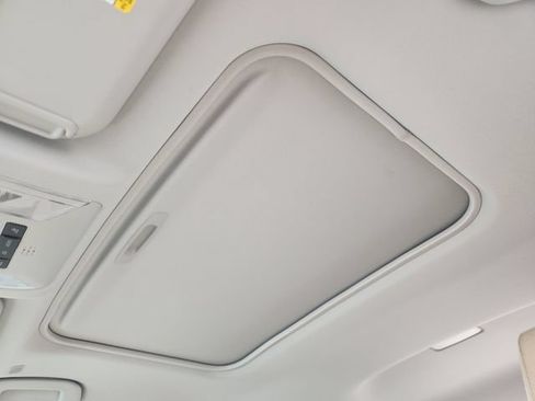 Certified 2025 Toyota RAV4 XLE w/ Convenience Package FWD image 23