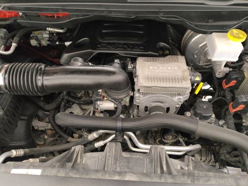 Used 2019 RAM 1500 Big Horn AWD/4WD image 30