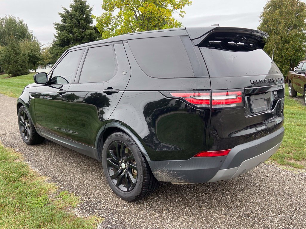 Used 2018 Land Rover Discovery HSE AWD/4WD image 3