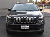 Used 2016 Jeep Cherokee Sport image 3