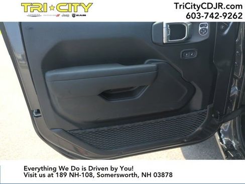 New 2025 Jeep Wrangler Sport S image 10