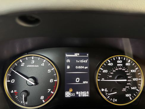 Used 2025 Subaru Crosstrek 2.5i Sport w/ Crosstrek Mirror Package image 5