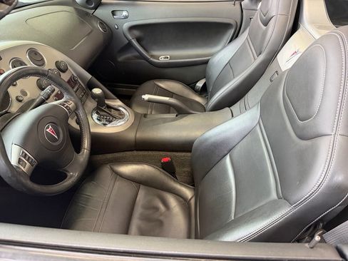 Used 2007 Pontiac Solstice Convertible w/ Premium Package image 10