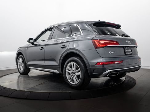 Certified 2023 Audi Q5 2.0T Premium w/ Convenience Package AWD/4WD image 5