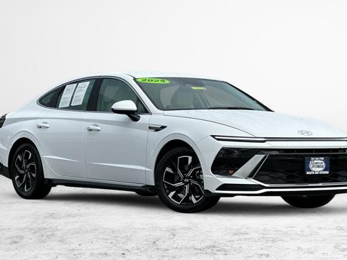 Used 2025 Hyundai Sonata SEL image 2