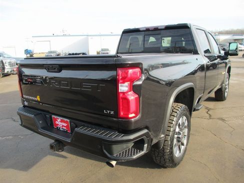 Used 2021 Chevrolet Silverado 2500 LTZ w/ Carhartt Edition image 6