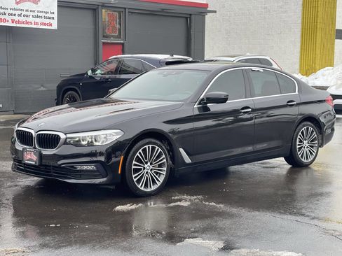 Used 2018 BMW 530i xDrive 530i xDrive AWD 4dr Sedan image 4