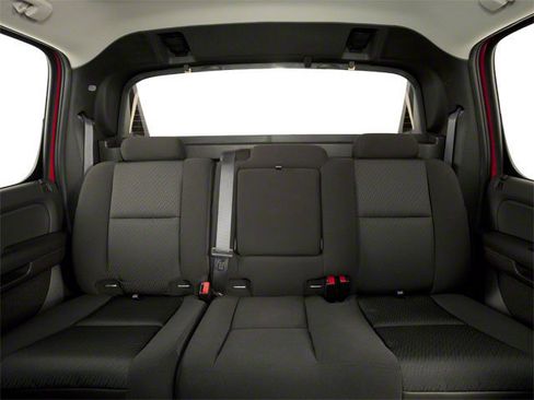 Used 2013 Chevrolet Avalanche LTZ AWD/4WD image 16