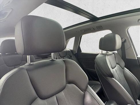 Used 2018 Audi Q5 2.0T Premium Plus image 22