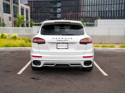 Used 2016 Porsche Cayenne GTS AWD/4WD image 7