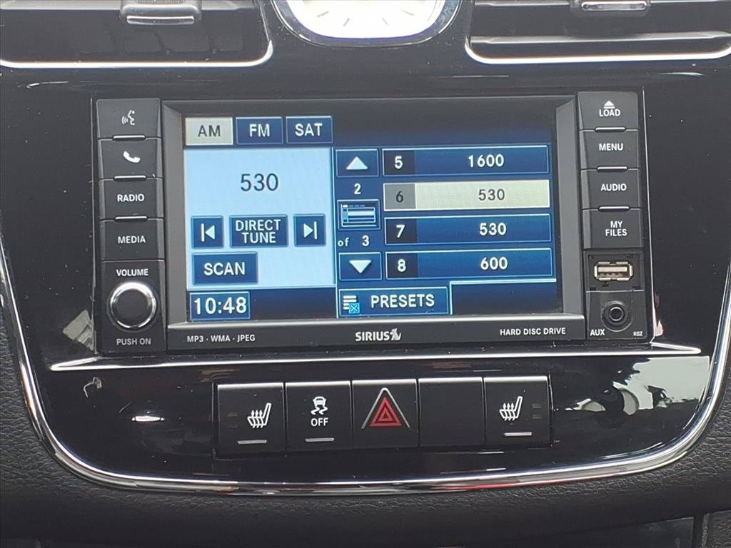 Used 2011 Chrysler 200 Limited FWD image 6