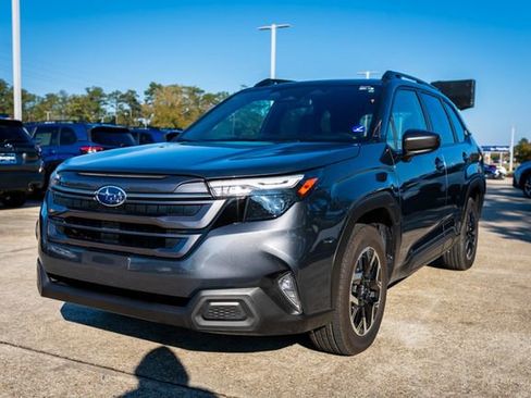 Certified 2025 Subaru Forester Premium image 11