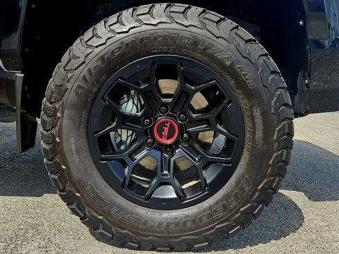 Used 2024 Toyota Tacoma TRD Pro AWD/4WD image 32