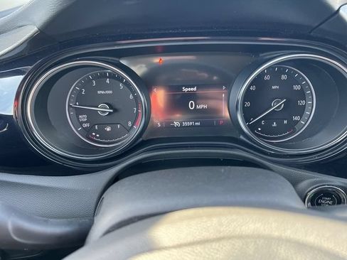 Used 2023 Buick Encore GX Essence w/ Experience Buick Package FWD image 7