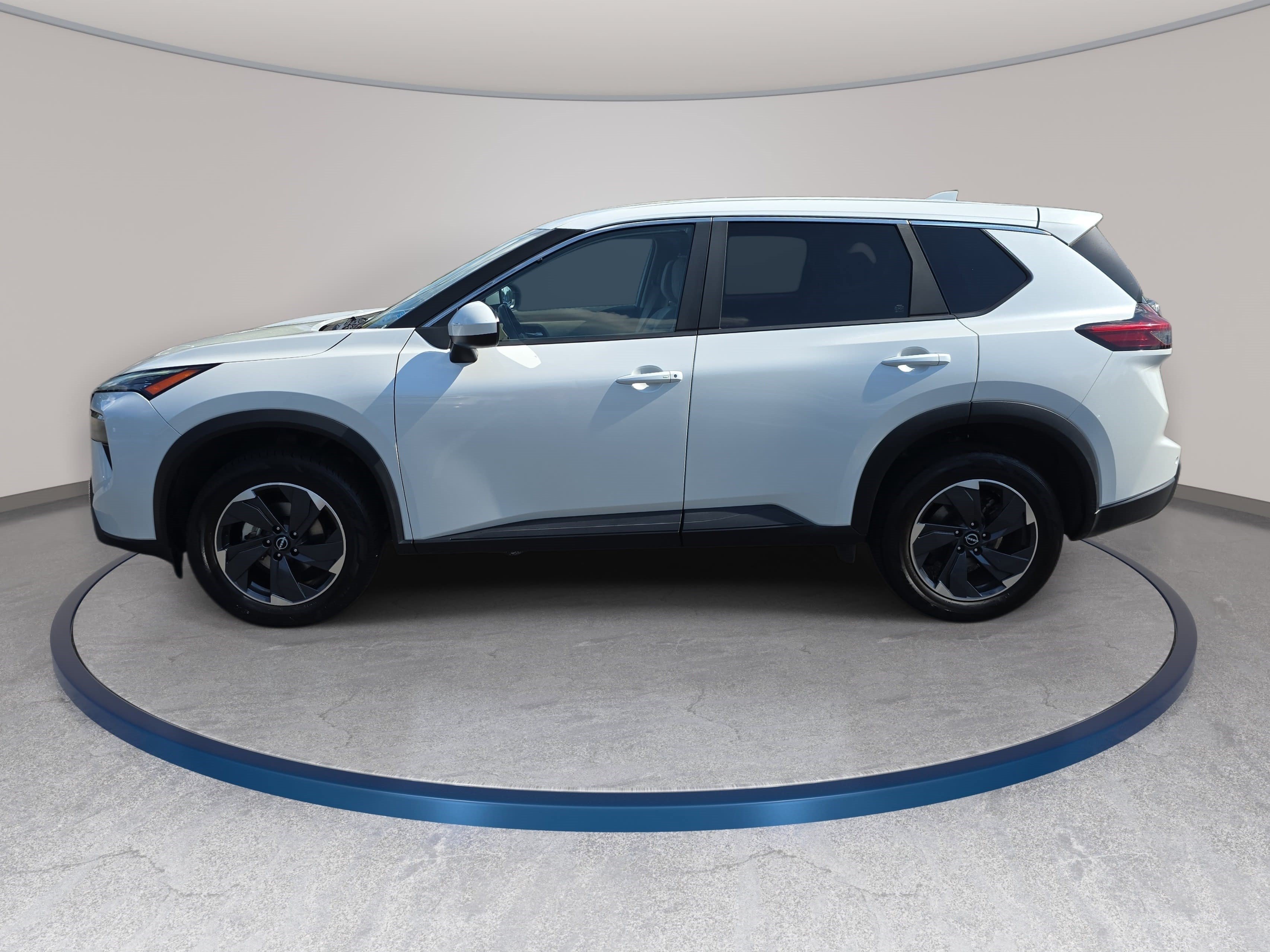 Used 2025 Nissan Rogue SV AWD/4WD image 8