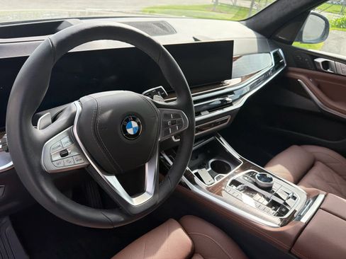 Used 2026 BMW X7 xDrive40i w/ Executive Package AWD/4WD image 11