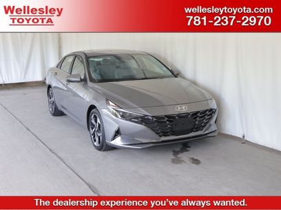 Used 2022 Hyundai Elantra Limited w/ Cargo Package