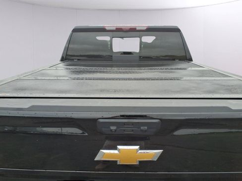 Used 2025 Chevrolet Silverado 1500 LTZ AWD/4WD image 11