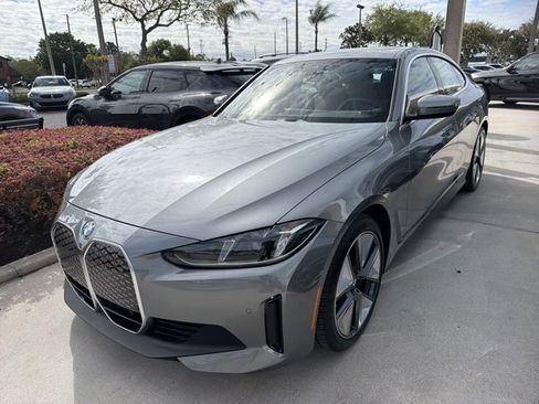 New 2026 BMW i4 xDrive40i image 3