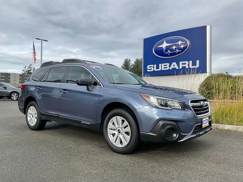 Used 2018 Subaru Outback 2.5i image 2