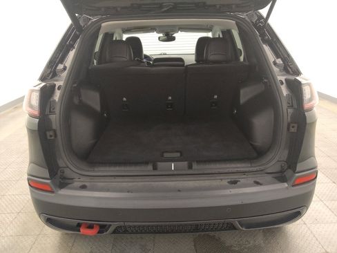Used 2021 Jeep Cherokee Trailhawk w/ Comfort/Convenience Group AWD/4WD image 29