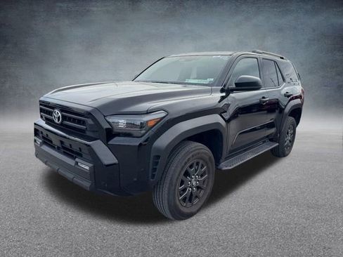 Used 2025 Toyota 4Runner SR5 image 8