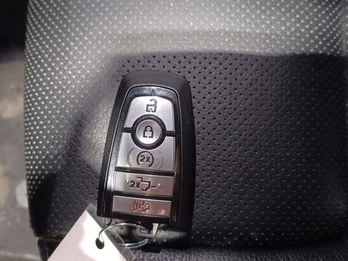 Used 2018 Ford F150 Lariat image 10