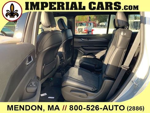 New 2025 Jeep Grand Cherokee L Altitude image 16