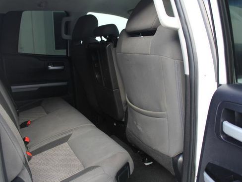 Used 2016 Toyota Tundra SR5 w/ Tow Package image 13