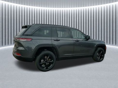 New 2026 Jeep Grand Cherokee Limited w/ Limited Altitude Package image 7