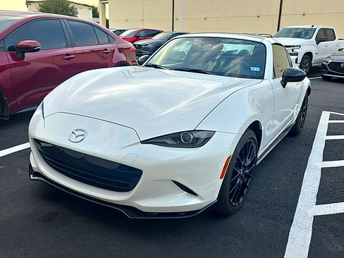 Used 2025 MAZDA MX-5 Miata RF Club RWD image 3